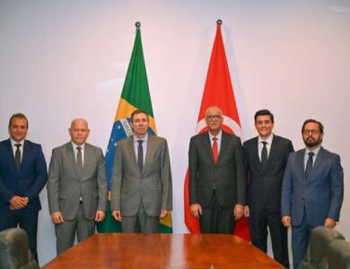 الدورة الخامسة للمشاورات السياسية بين تونس والبرازيل المنعقدة في برازيليا يوم 23 فيفري 2026، بحضور وفدين رسميين، لبحث سبل تعزيز التعاون الاقتصادي والتجاري، ودفع الصادرات التونسية خاصة زيت الزيتون، إلى جانب مناقشة آفاق الشراكة مع ميركوسور والتنسيق حول القضايا الإقليمية والدولية.