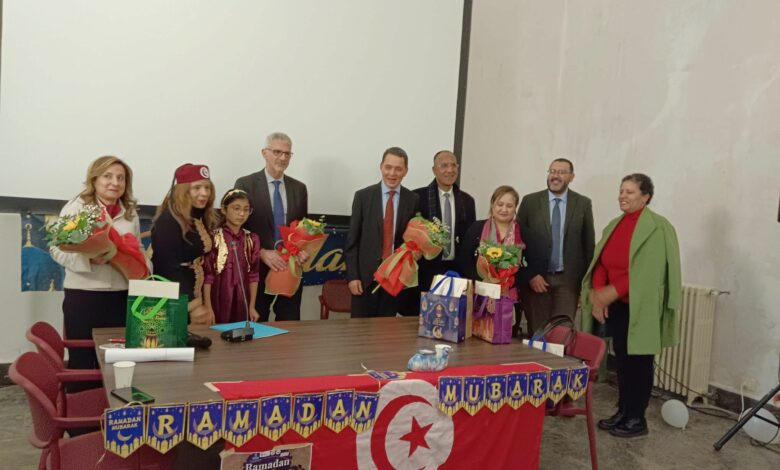 إفطار رمضاني بمدينة Ragusa يجمع ممثلين عن الجالية التونسية ومسؤولين إيطاليين وشخصيات دينية مسيحية وإسلامية في أجواء تعزز الحوار بين الثقافات والتعايش المشترك.